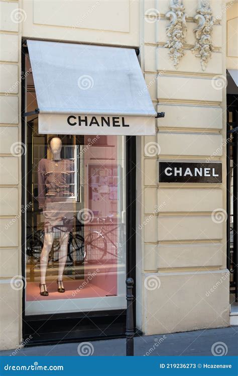 chanel cambon clothing store in paris france|where is the Chanel located.